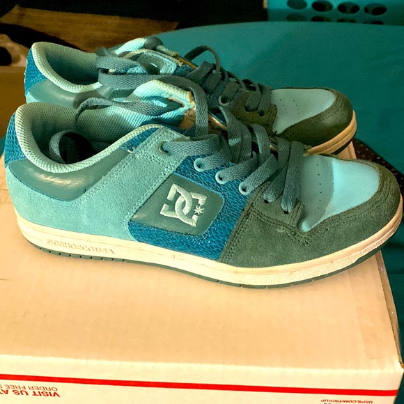 DC Shoes Dcshoecousa Teal Turquoise Leather Suede Used Once Not For